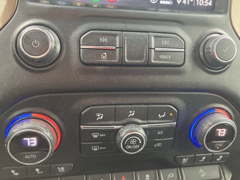 Used 2020 Chevrolet Silverado 3500 High Country w/ Gooseneck/5TH Wheel Package image 16