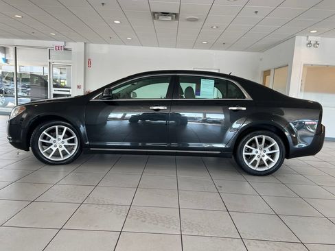 Used 2010 Chevrolet Malibu LTZ w/ HFV6 Engine Package FWD image 8