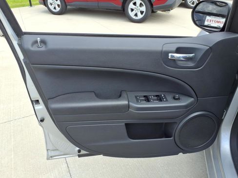 Used 2011 Dodge Caliber Mainstreet image 19