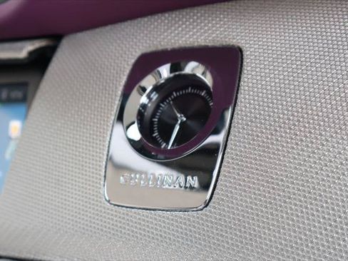 Certified 2024 Rolls-Royce Cullinan AWD/4WD image 20