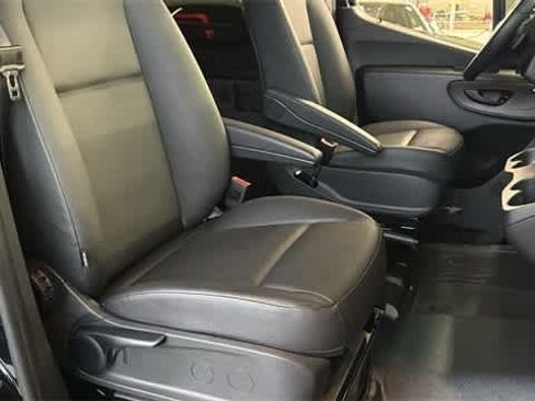 Used 2023 Mercedes-Benz Sprinter 2500 image 28