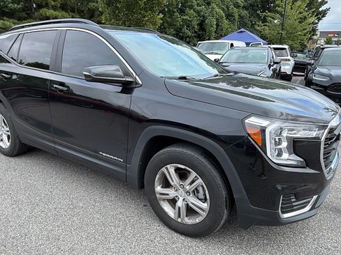 Used 2022 GMC Terrain SLE w/ Driver Convenience Package AWD/4WD image 5