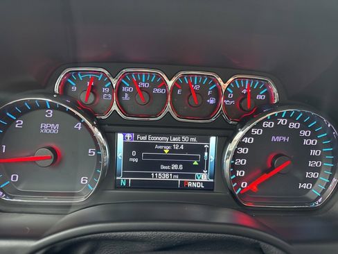 Used 2020 Chevrolet Tahoe LT image 28