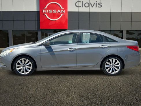 Used 2013 Hyundai Sonata SE w/ Navigation & Sunroof Pkg FWD image 6