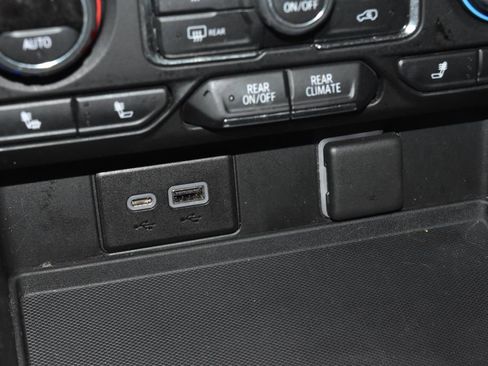 Used 2021 Chevrolet Tahoe Z71 AWD/4WD image 14