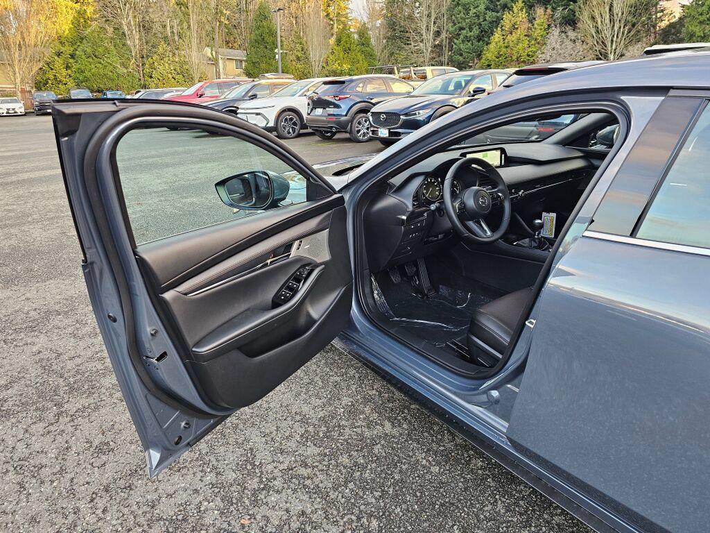 New 2026 MAZDA MAZDA3 2.5 S Hatchback w/ Premium Pkg FWD image 21