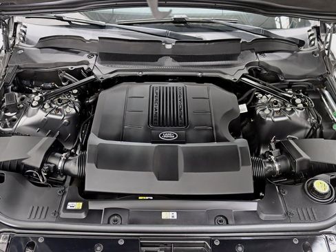 Used 2018 Land Rover Range Rover HSE image 43