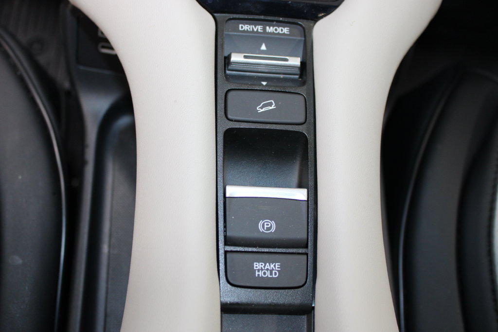 Used 2026 Honda HR-V LX image 31