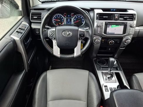 Used 2014 Toyota 4Runner SR5 Premium AWD/4WD image 11