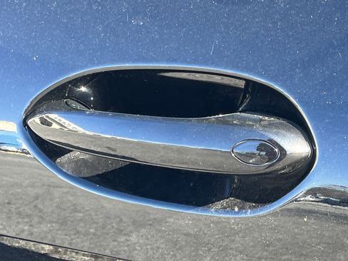 Used 2025 BMW M235i xDrive w/ M Performance Package image 30