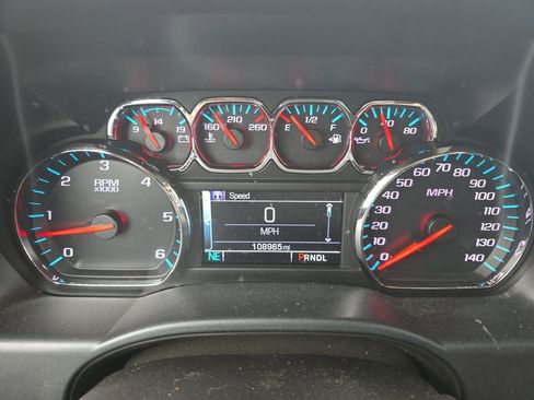 Used 2018 Chevrolet Silverado 1500 LT w/ All Star Edition image 7