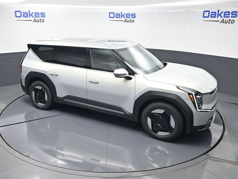 New 2026 Kia EV9 Wind AWD/4WD image 49