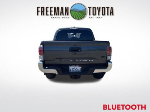 Used 2022 Toyota Tacoma TRD Off-Road AWD/4WD image 6