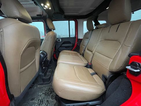 Used 2021 Jeep Wrangler Unlimited Sahara w/ Cold Weather Group image 26