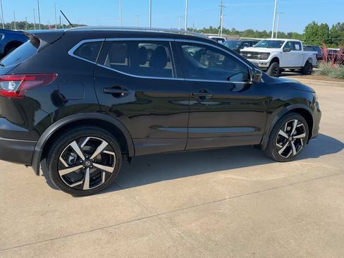 Used 2022 Nissan Rogue Sport SL AWD/4WD image 9
