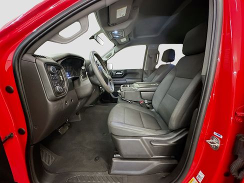 Used 2020 Chevrolet Silverado 1500 Custom Trail Boss w/ Custom Convenience Package AWD/4WD image 13