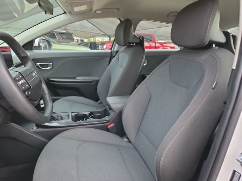 Used 2025 Kia K4 FWD image 15