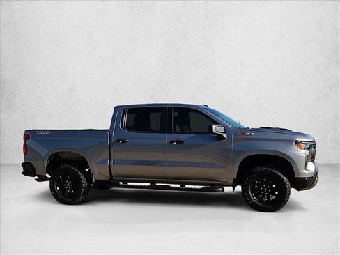 Used 2025 Chevrolet Silverado 1500 Custom Trail Boss AWD/4WD image 4