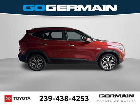Used 2023 Kia Seltos SX AWD/4WD image 11