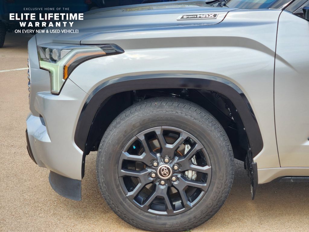 Used 2023 Toyota Sequoia Platinum AWD/4WD image 7