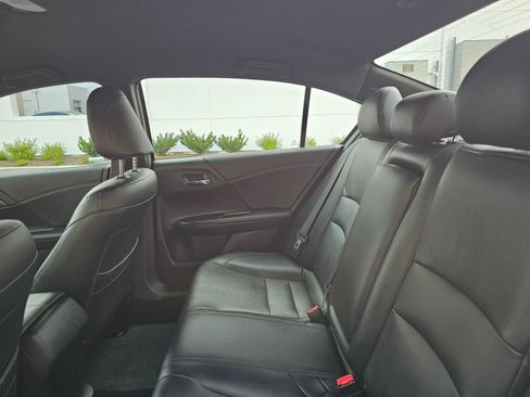 Used 2016 Honda Accord Sport image 19