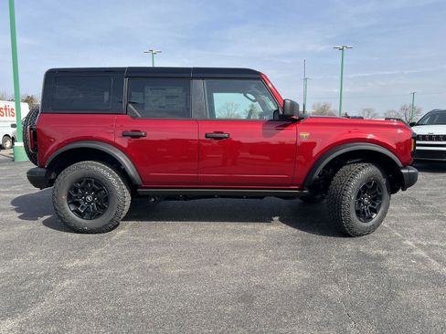 New 2026 Ford Bronco Badlands AWD/4WD image 4