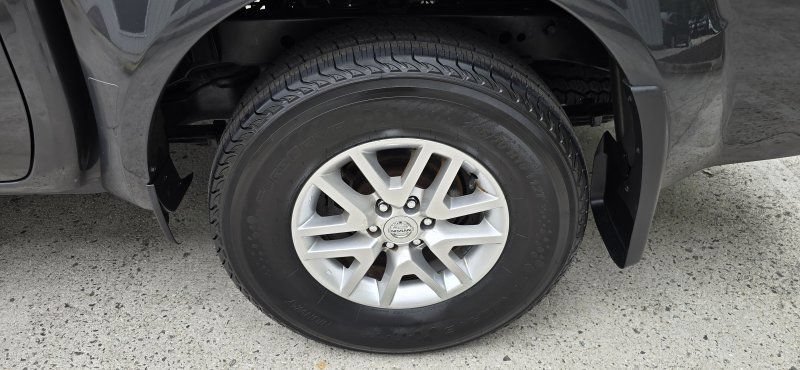 Used 2015 Nissan Frontier SV AWD/4WD image 10