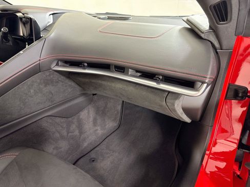 Used 2025 Chevrolet Corvette Z06 RWD image 32