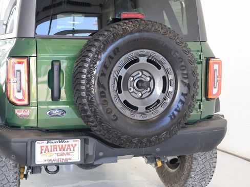 Used 2024 Ford Bronco Everglades image 29