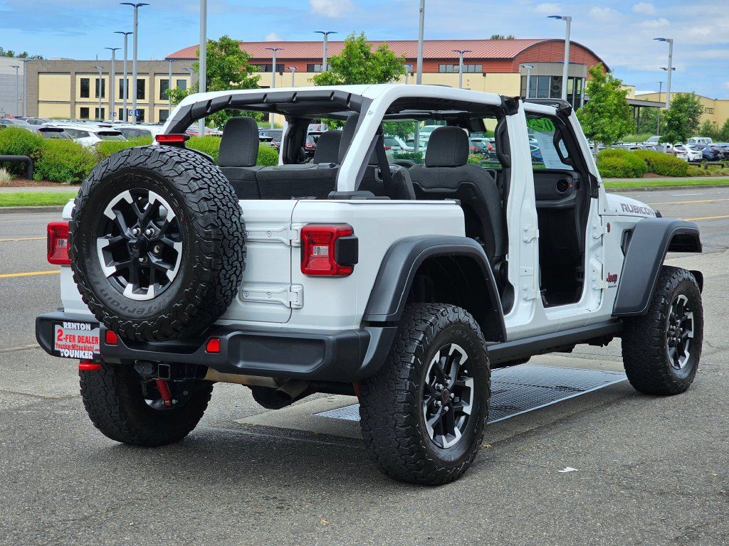 Used 2025 Jeep Wrangler Unlimited Rubicon AWD/4WD image 6
