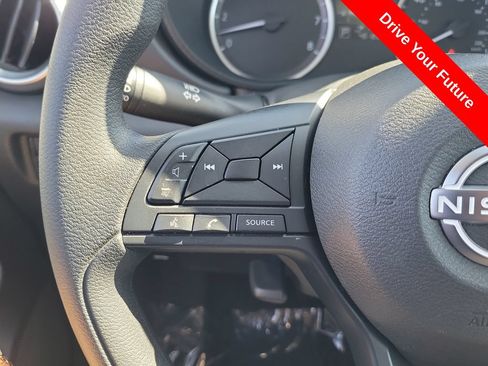 Used 2025 Nissan Versa S FWD image 6