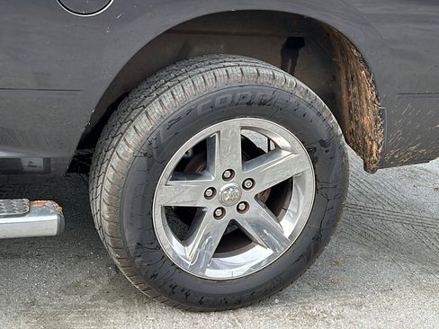 Used 2018 RAM 1500 Express w/ Express Value Package image 12