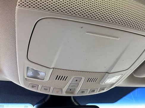Used 2019 Ford Edge Titanium w/ Equipment Group 301A AWD/4WD image 34
