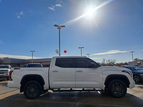 Used 2025 Toyota Tundra SR5 image 4