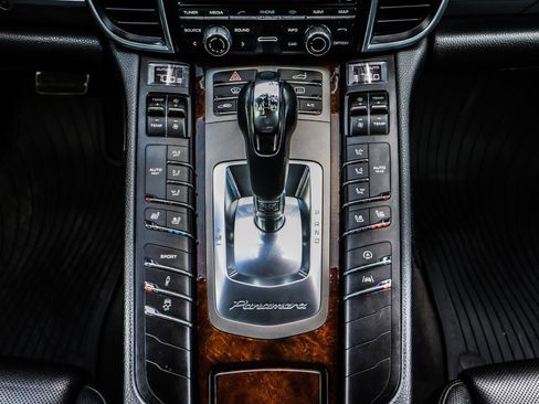 Used 2016 Porsche Panamera Edition image 31