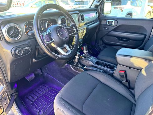 Used 2021 Jeep Wrangler Unlimited Sahara image 13