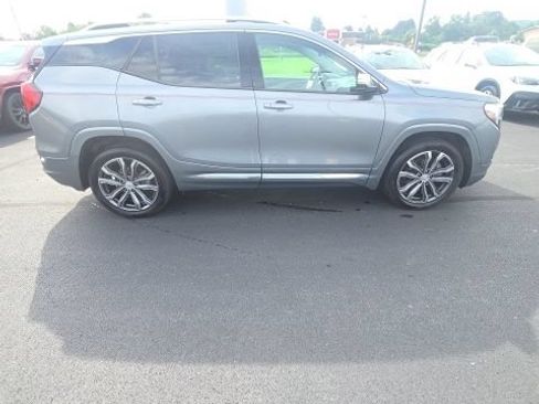 Used 2020 GMC Terrain Denali w/ LPO, Floor Liner Package AWD/4WD image 4
