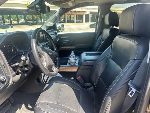 Used 2018 Chevrolet Silverado 1500 LTZ w/ Texas Edition AWD/4WD image 12