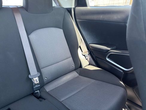 Used 2025 Kia Soul LX w/ LX Technology Package FWD image 34