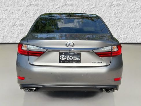 Used 2017 Lexus ES 350 w/ Ultra Luxury Package FWD image 4