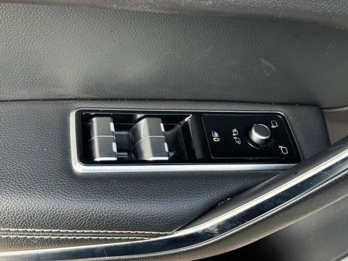 Used 2024 Jaguar F-PACE R-Dynamic S image 21