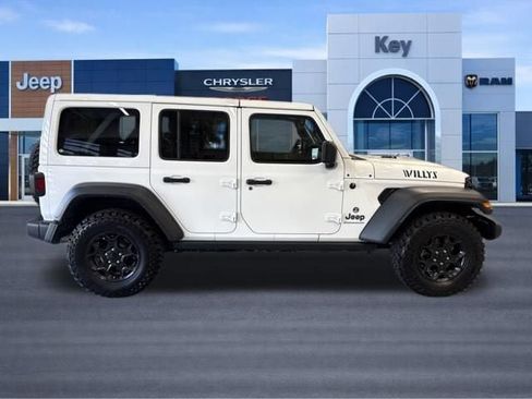 Used 2023 Jeep Wrangler Unlimited w/ Cold Weather Group AWD/4WD image 9