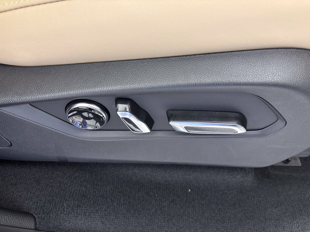 Certified 2026 Acura MDX w/ Technology Package FWD image 17