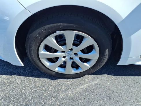 Used 2026 Toyota Corolla LE FWD image 4