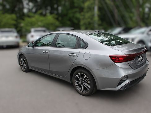 Certified 2024 Kia Forte LXS FWD image 6