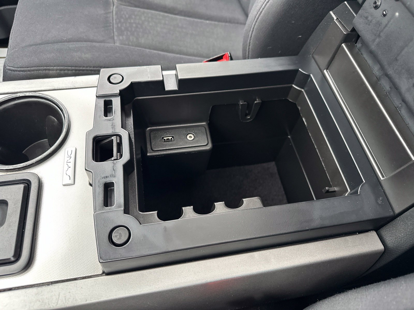 Used 2017 Ford Expedition XLT AWD/4WD image 61