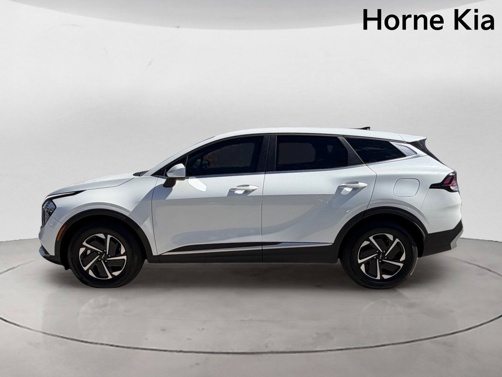 Used 2023 Kia Sportage LX FWD image 6