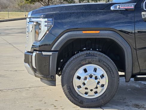 New 2026 GMC Sierra 3500 Denali w/ Denali Reserve Package image 6