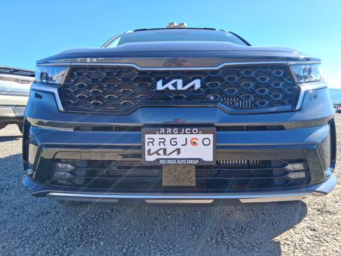 Used 2023 Kia Sorento EX AWD/4WD image 5