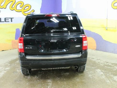 Used 2016 Jeep Patriot High Altitude image 7
